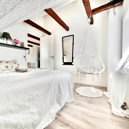 Dalgade Loft And Living Apartment *
