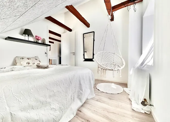 Dalgade Loft And Living Apartment *